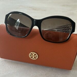 Tory Burch women’s sunglasses with Case